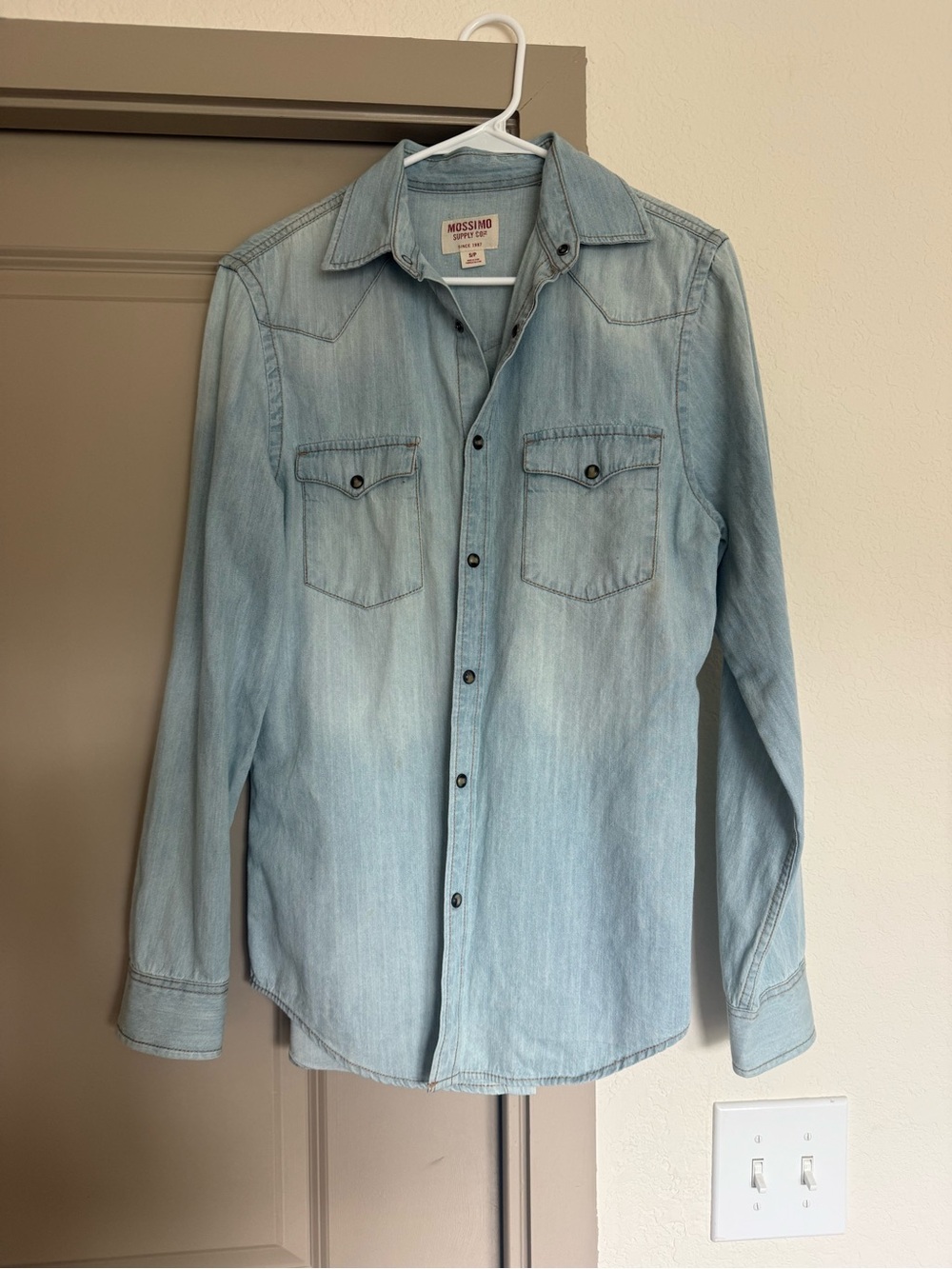 Mossimo Supply Co. Light Blue Denim Button-Up Shirt